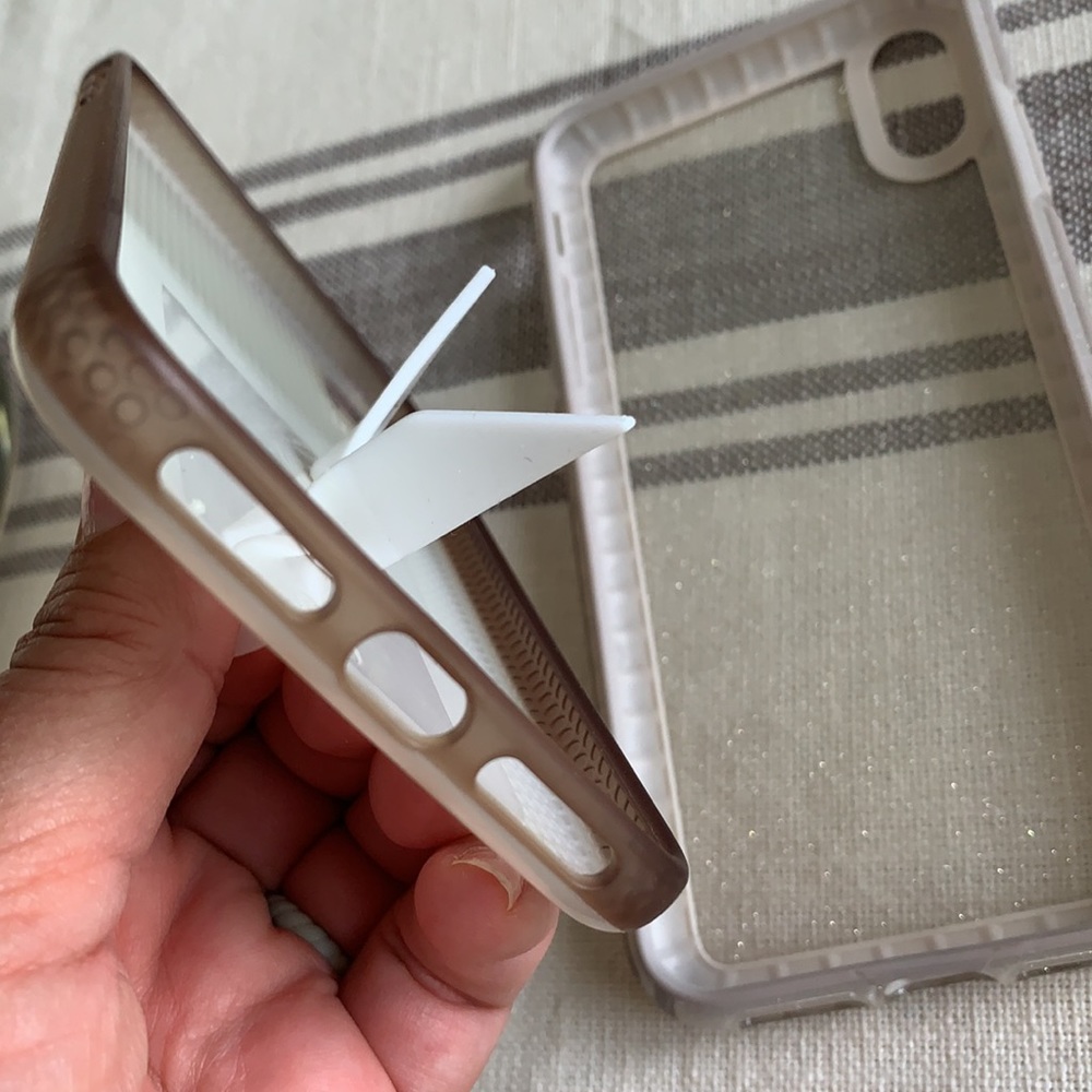 iPhone XS Max Loopy Case & Glitter Case - Picture 7 of 8
